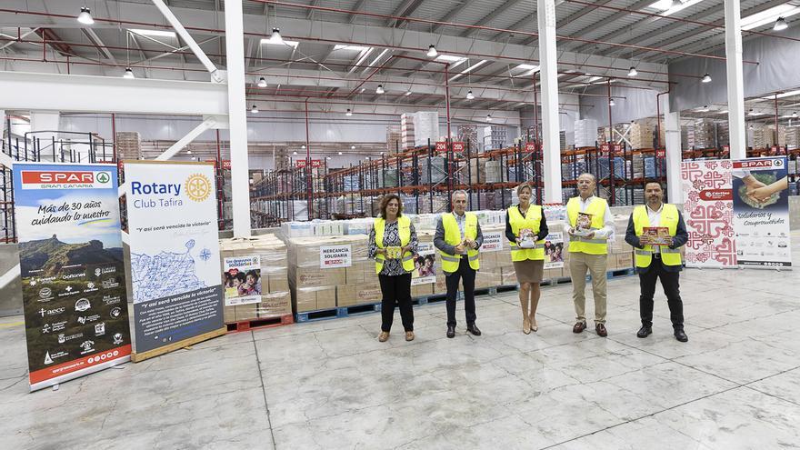 Spar Gran Canaria y Rotary Club Tafira recogen más de 5.000 kilos de desayunos solidarios para los comedores de Cáritas