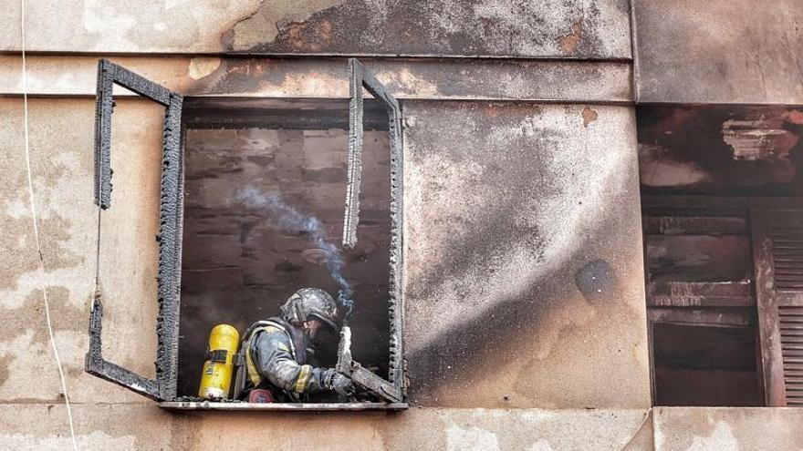 Un incendio en una vivienda de Santa Cruz crea alarma entre los vecinos