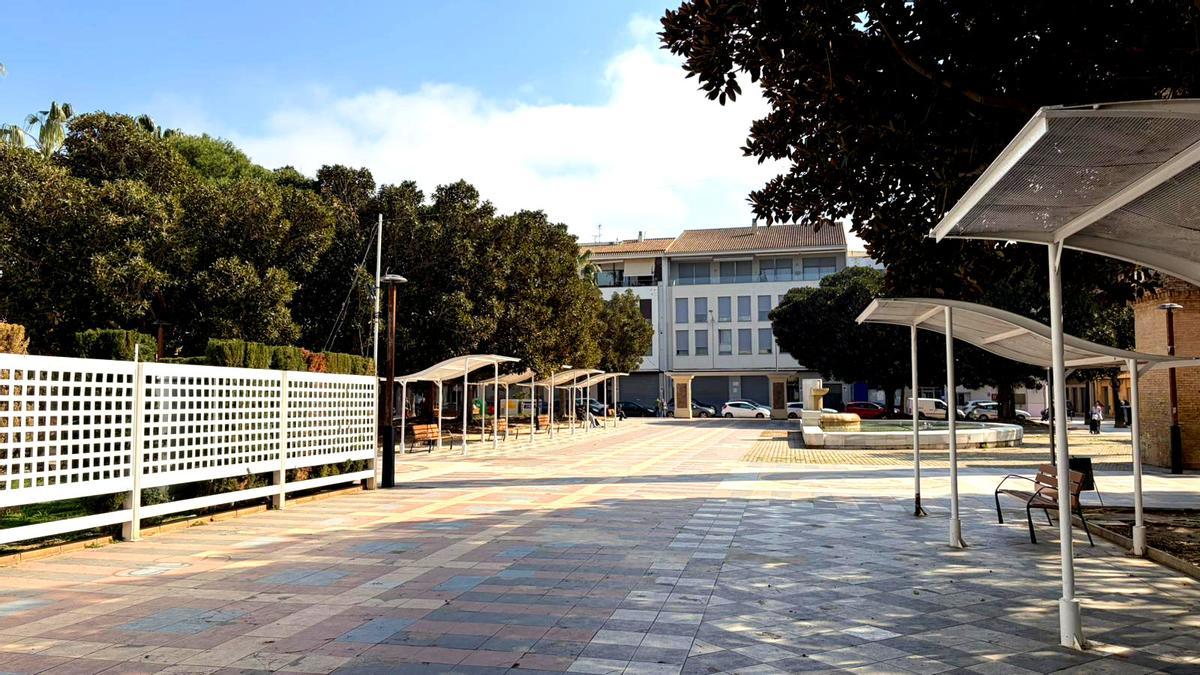 Se sustituirán los pavimentos dañados por materiales drenantes y permeables.