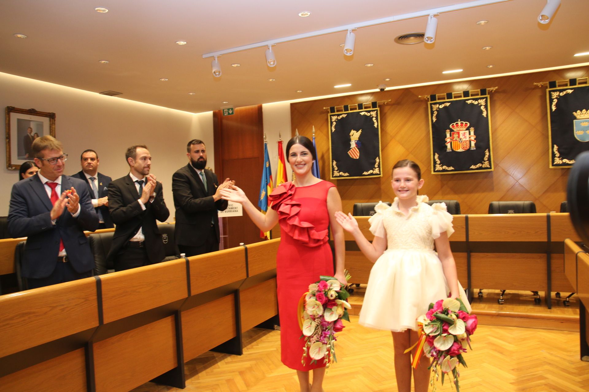 Las imágenes de la elección de las reinas falleras de Burriana