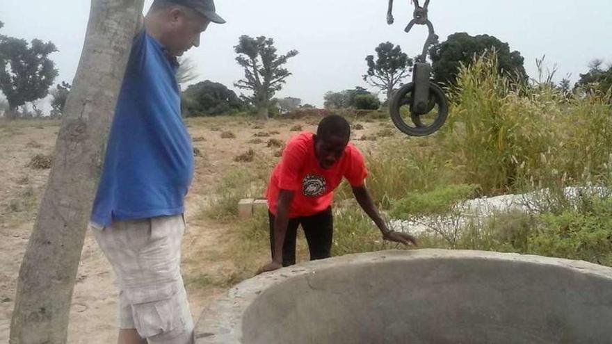 Los grovenses quieren colaborar con la construcción de pozos de agua en Mbour (Senegal). // FdV