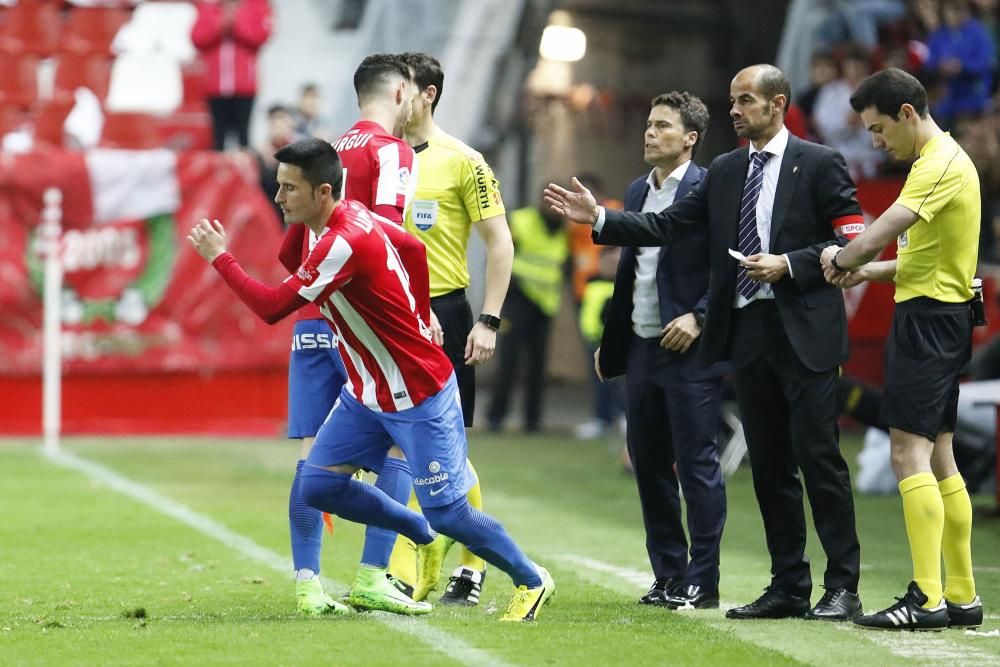 El partido entre el Sporting y el Granada, en imágenes