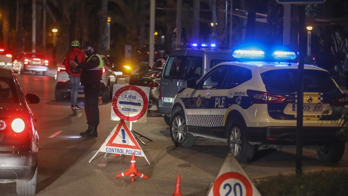 Control de la Policía Local de Elche en los últimos meses