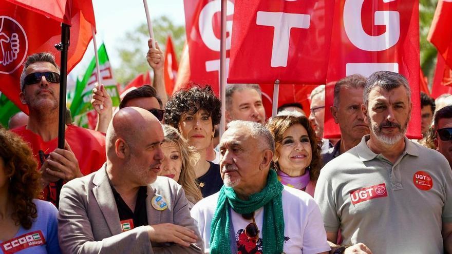 Los sindicatos denuncian en el Primero de Mayo en Málaga el "polvorín social" de la vivienda, piden mejoras salariales y llaman a Trump el "nuevo Nerón"