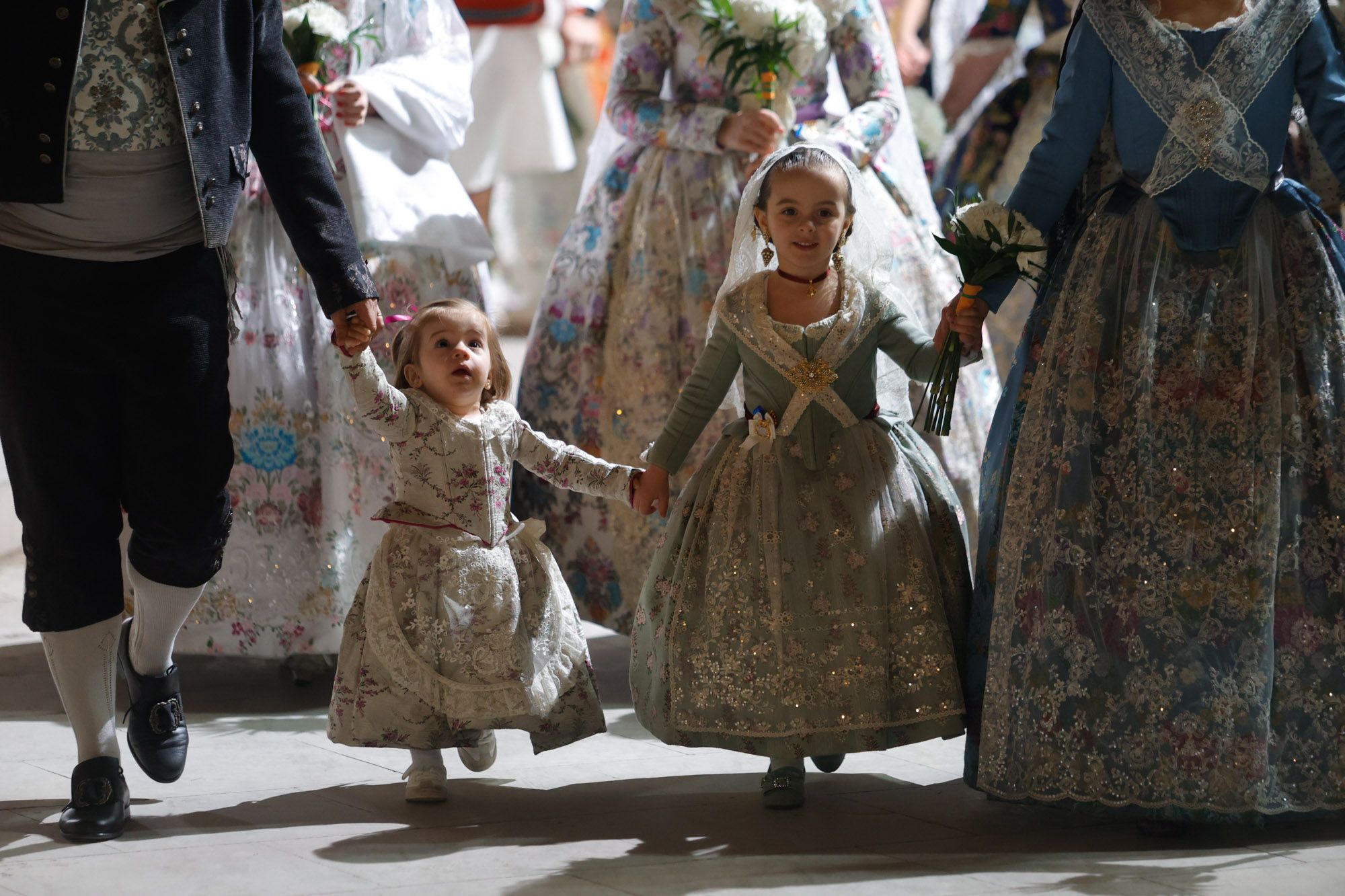 Todas las fotos de la Ofrenda del 17 de marzo por la calle San Vicente de 20:00 a 21:00 horas