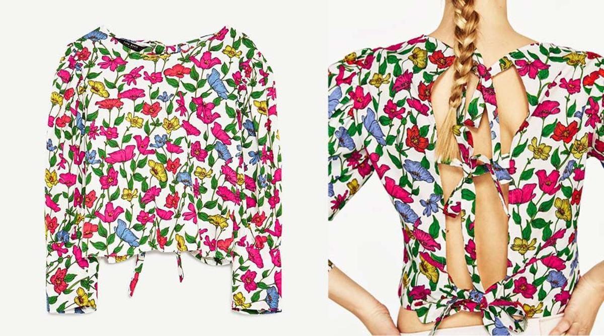 Blusa estampada y con abertura en la espalda de Zara (Precio: 25.95 euros)