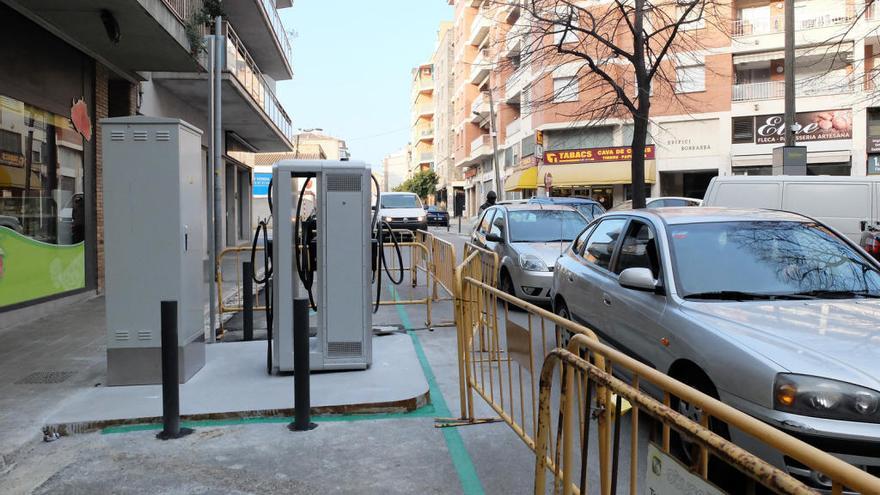 Estacions de recàrrega al Carrer Nou de Figueres