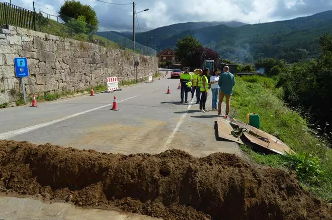 La primera parte de la senda de la carretera Mos-Puxeiros estará lista este año