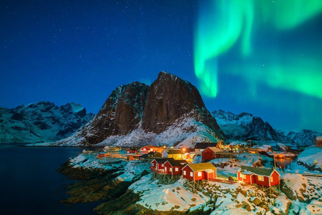 Auroras boreales, el espectáculo está en el cielo - Viajar