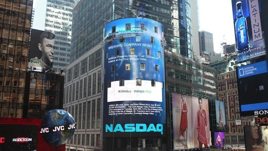 La mítica plaza neoyorquina de Time Square lució ayer una publicidad de la empresa tecnológica WISeKey que publicitaba la celebración del Málaga Valley en uno de los mayores luminosos de ese punto.