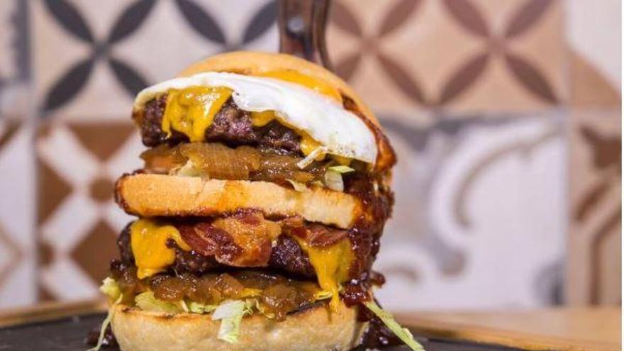 Hamburguesas gourmet, la propuesta informal de Burger Beer