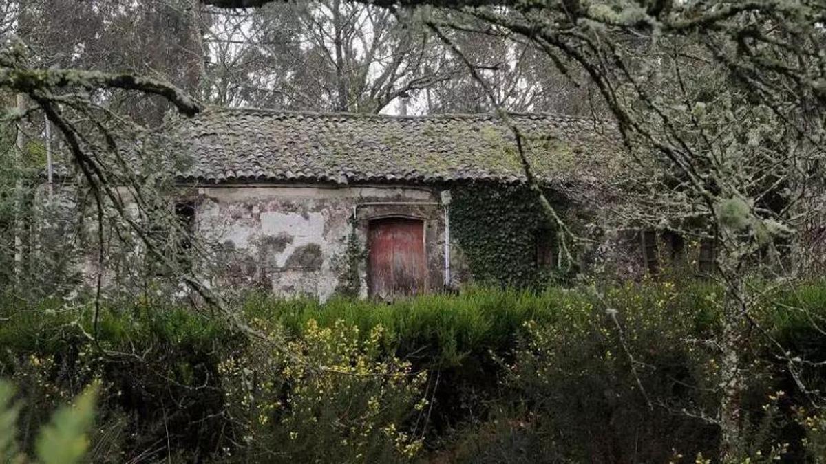 Casa abandonada en A Estrada