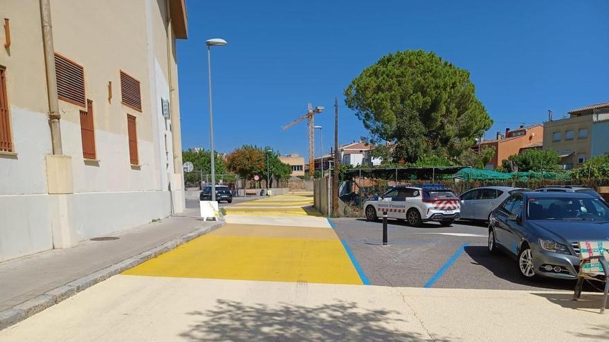 L'AFA de l'escola la Vila de Banyoles reclama una solució "urgent" a l'entorn del centre per garantir la seguretat