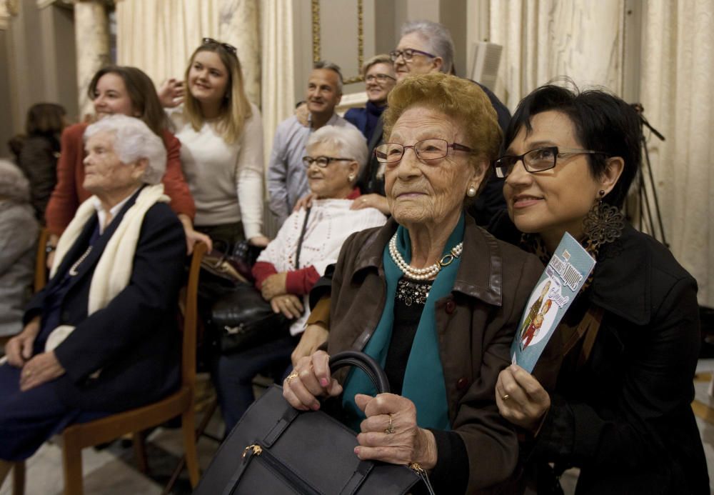 Homenaje a los 25 vecinos centenarios de Valencia