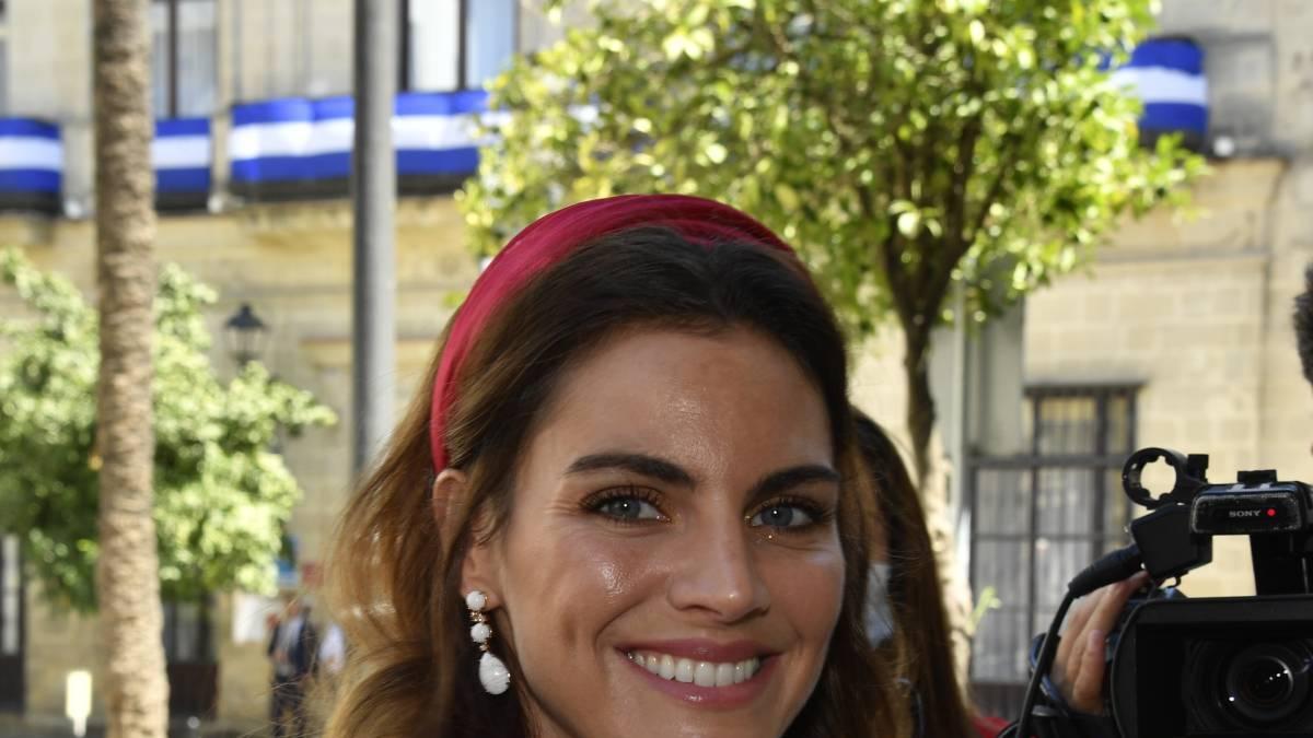 Amaia Salamanca, la perfecta invitada de naranja y rojo