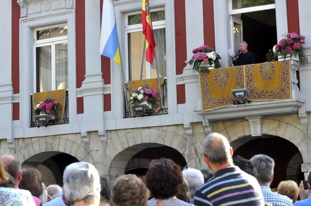 Pregón de Víctor Manuel en Mieres.