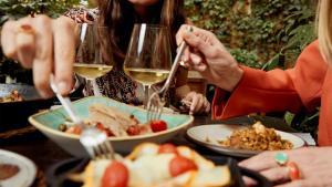 Aquesta és l'experiència que combina moda i gastronomia que els catalans gaudiran aquesta primavera