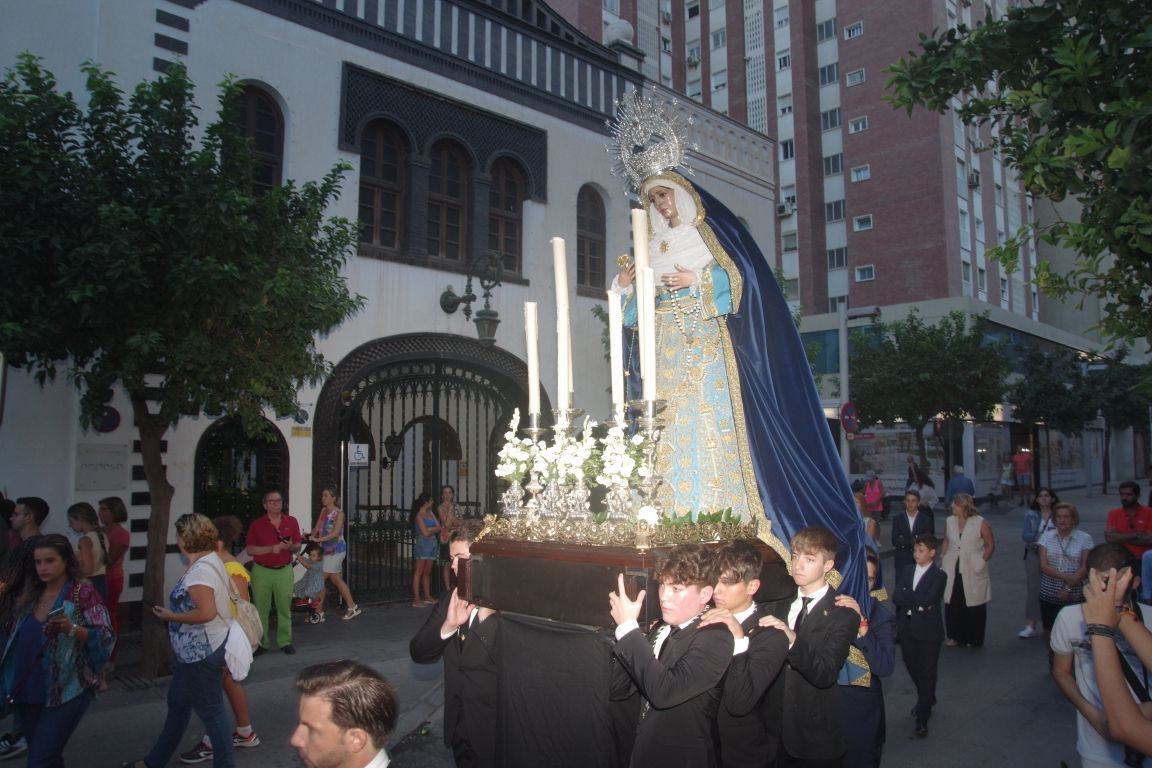 El traslado de la Virgen de las Angustias, en imágenes