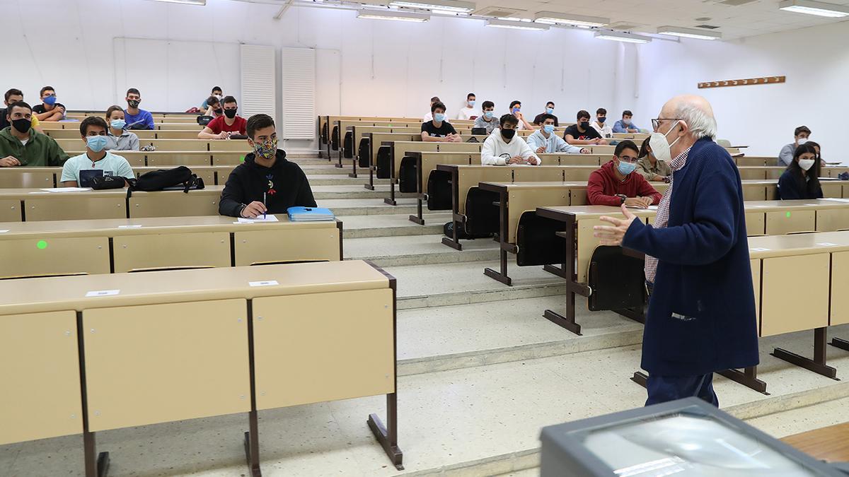 Estudiantes en un aula de la Universidad de Vigo