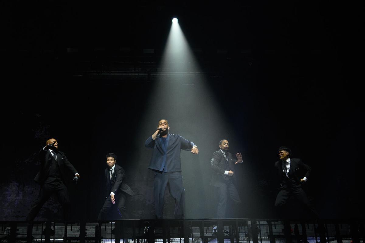 En imágenes | Concierto de Eladio Carrión en Zaragoza