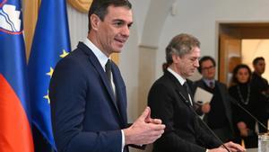 El presidente del Gobierno, Pedro Sánchez, y el primer ministro de Eslovenia, Robert Golob