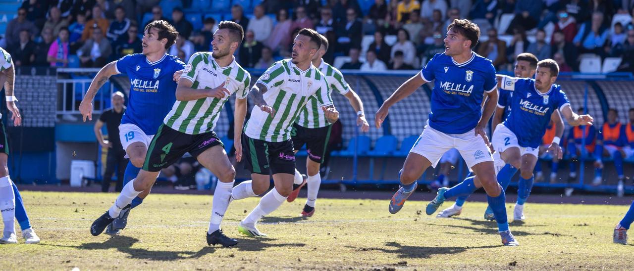 Una imagen del encuentro entre el Melilla y el Córdoba CF en el Álvarez Claro de esta temporada.