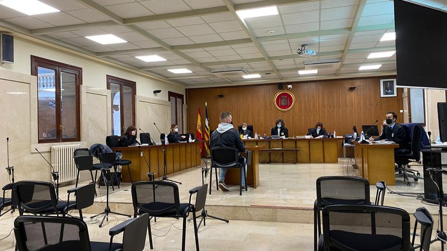 La Fiscalía pide siete años de cárcel para un hombre acusado de abusos sexuales a una chica semiinconsciente