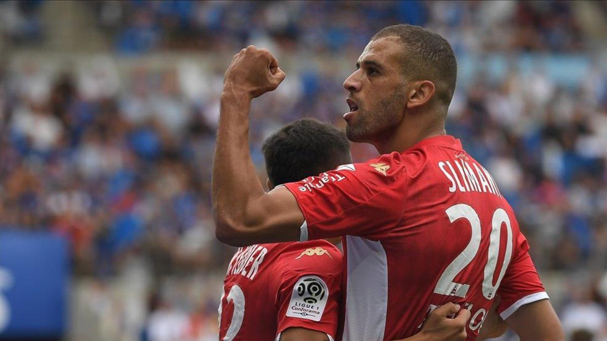 Slimani celebra el primer tanto del encuentro