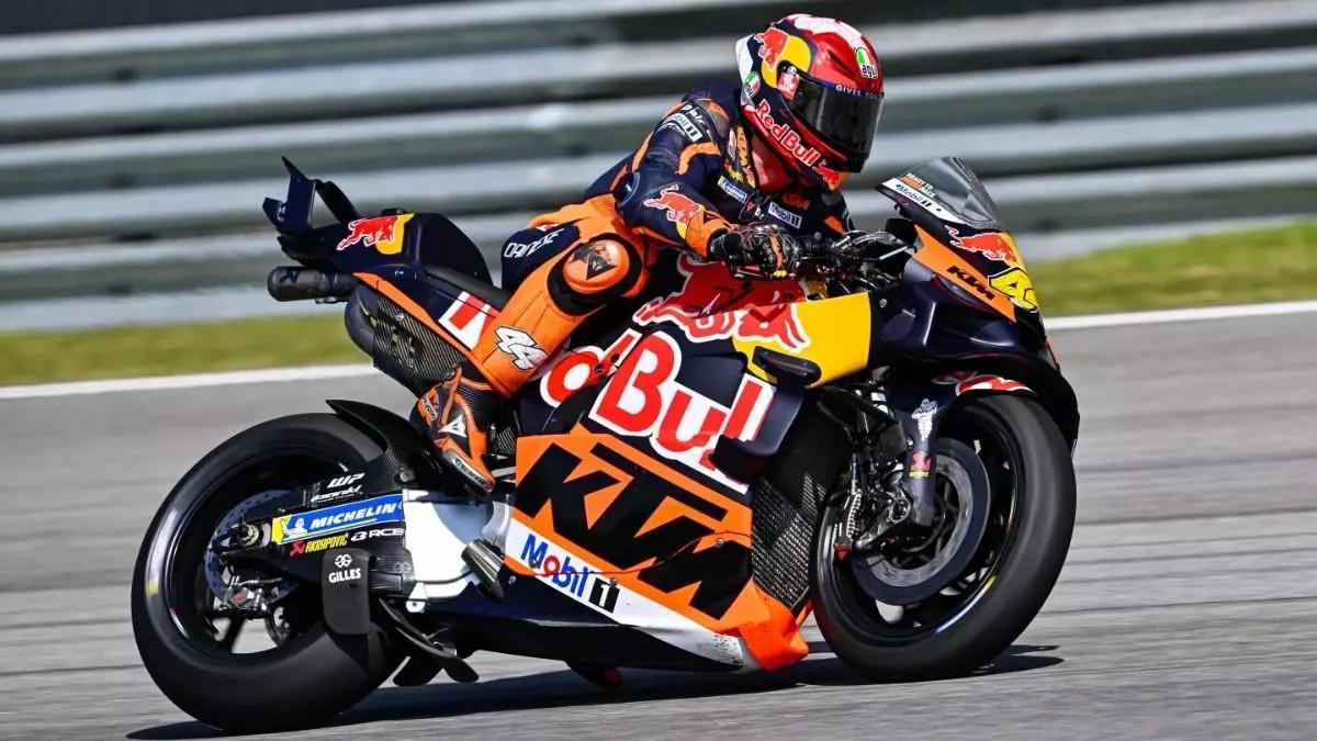 Pol Espargaró, a lomos de la KTM