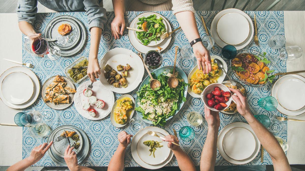 Alcampo arrasa con la vajilla completa más bonita y elegante para las  comidas y cenas navideñas por menos de 40 euros