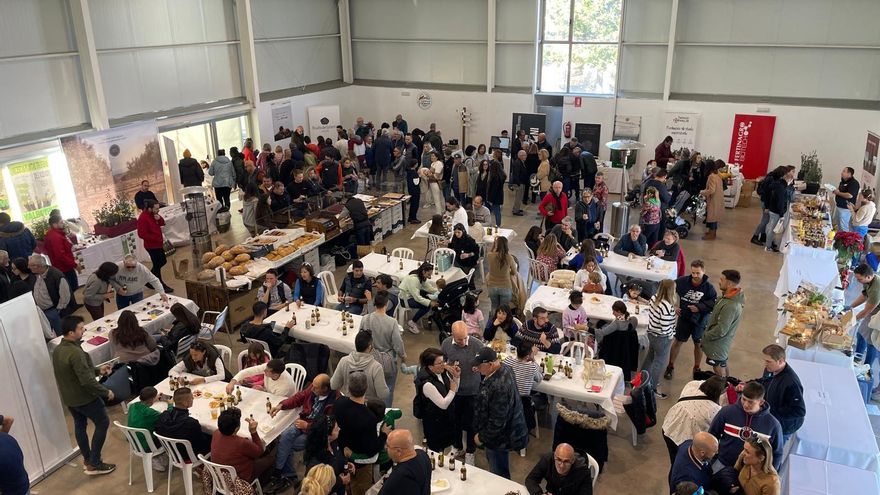 Una población castellonense celebra la feria de la trufa más antigua de España