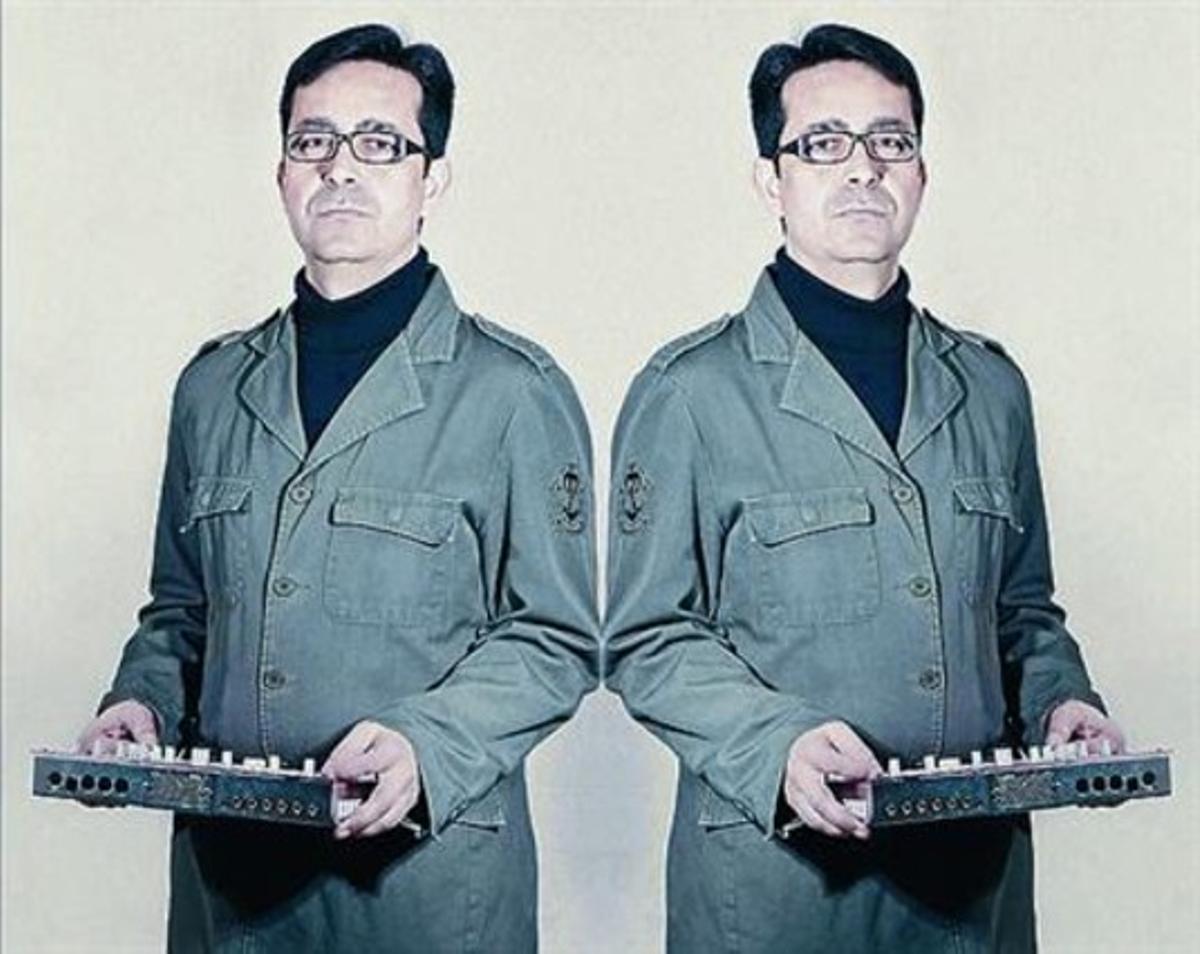 El professor de música Antonio Galvañ, àlies Parade. El professor de música Antonio Galvañ, àlies Parade.