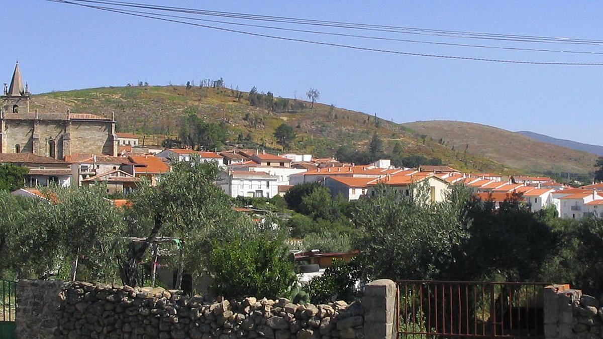 Hoyos. La pintoresca villa es la capital administrativa de Sierra de Gata.