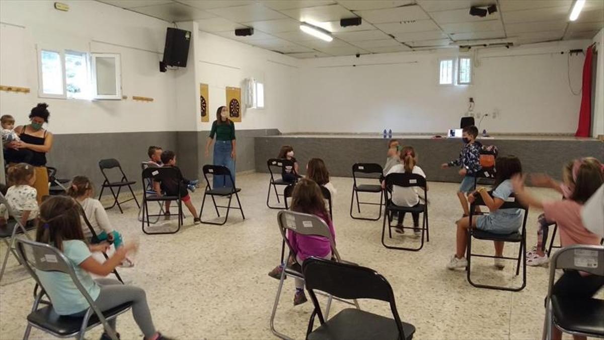 Cuentos y teatro atraen la atención cultural para acabar el verano