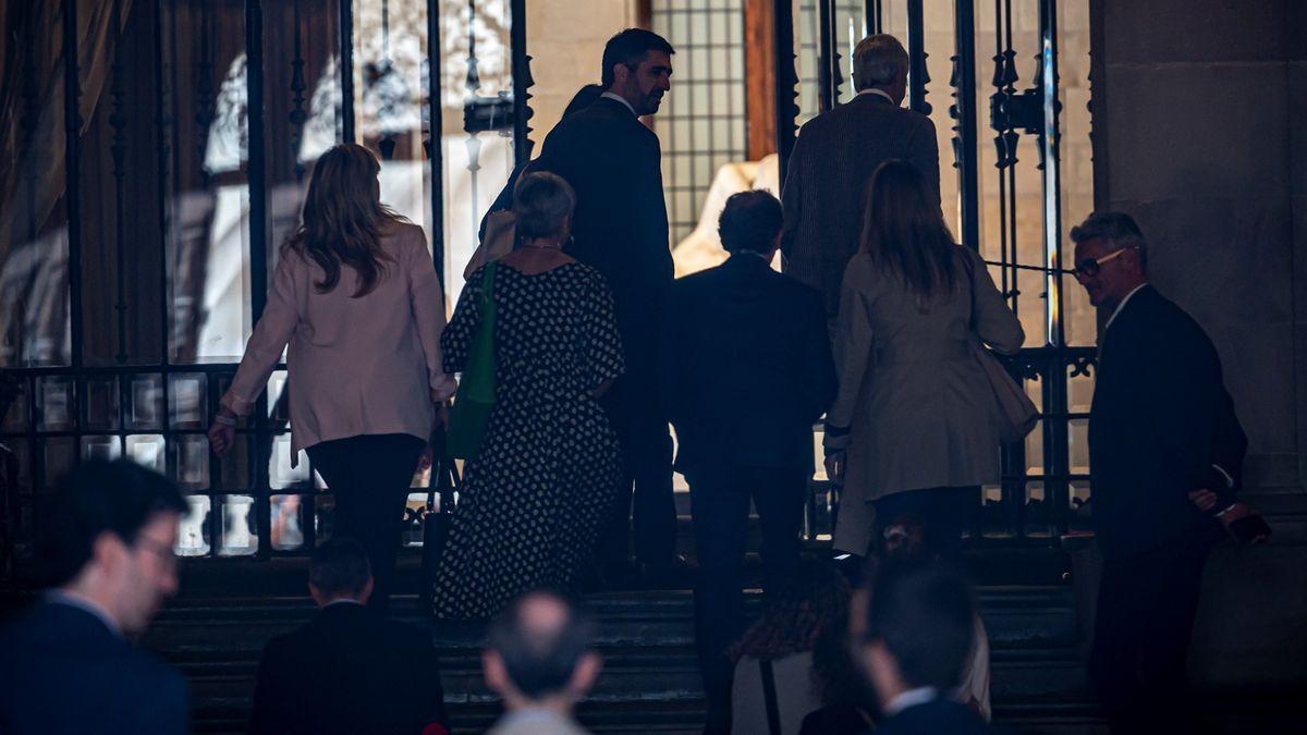 Los consellers de Junts, con Jordi Puigneró al frente, entrando a la reunión del Consell Executiu del pasado miércoles.