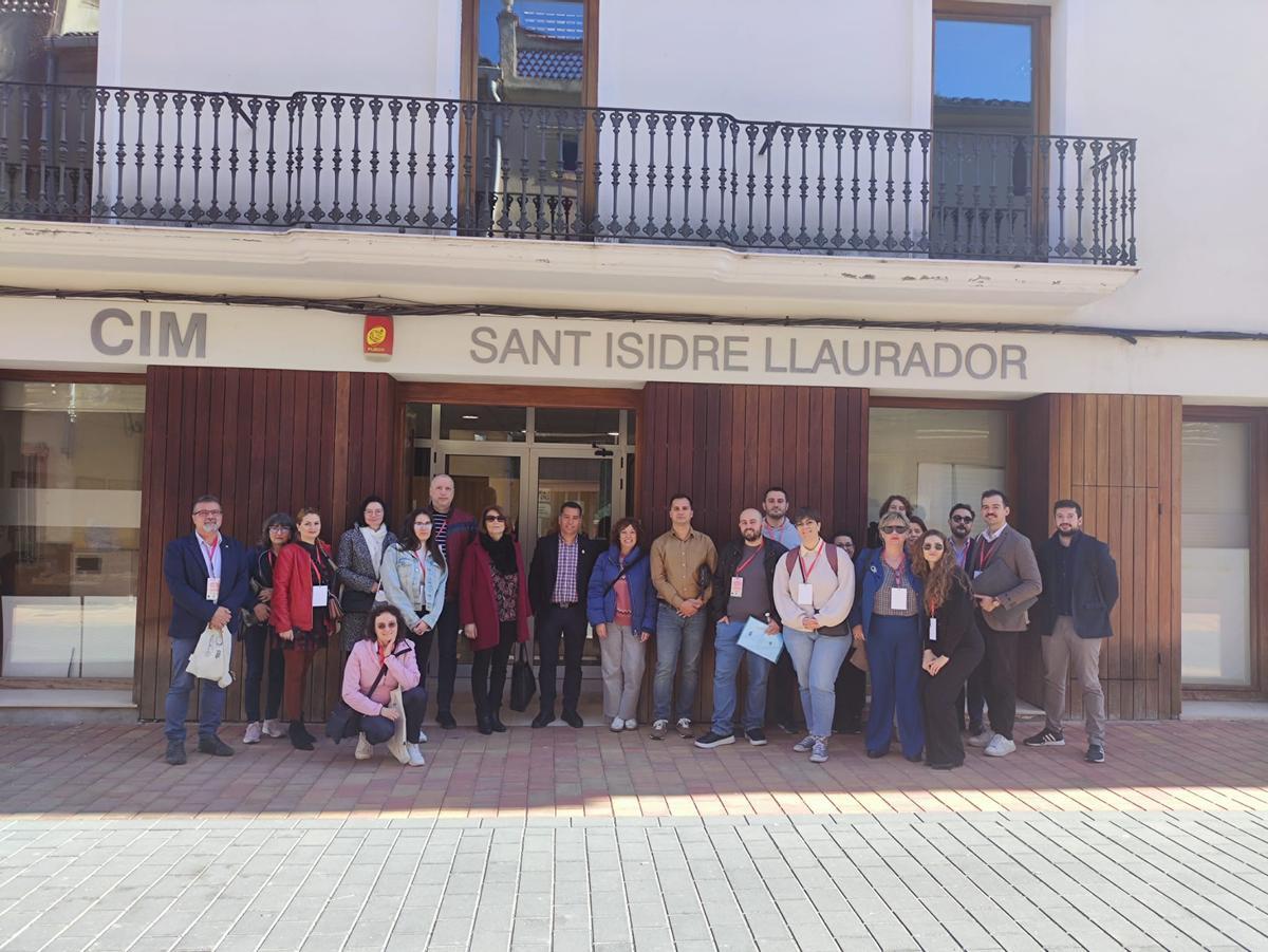 Los participantes en otra de las visitas organizadas.