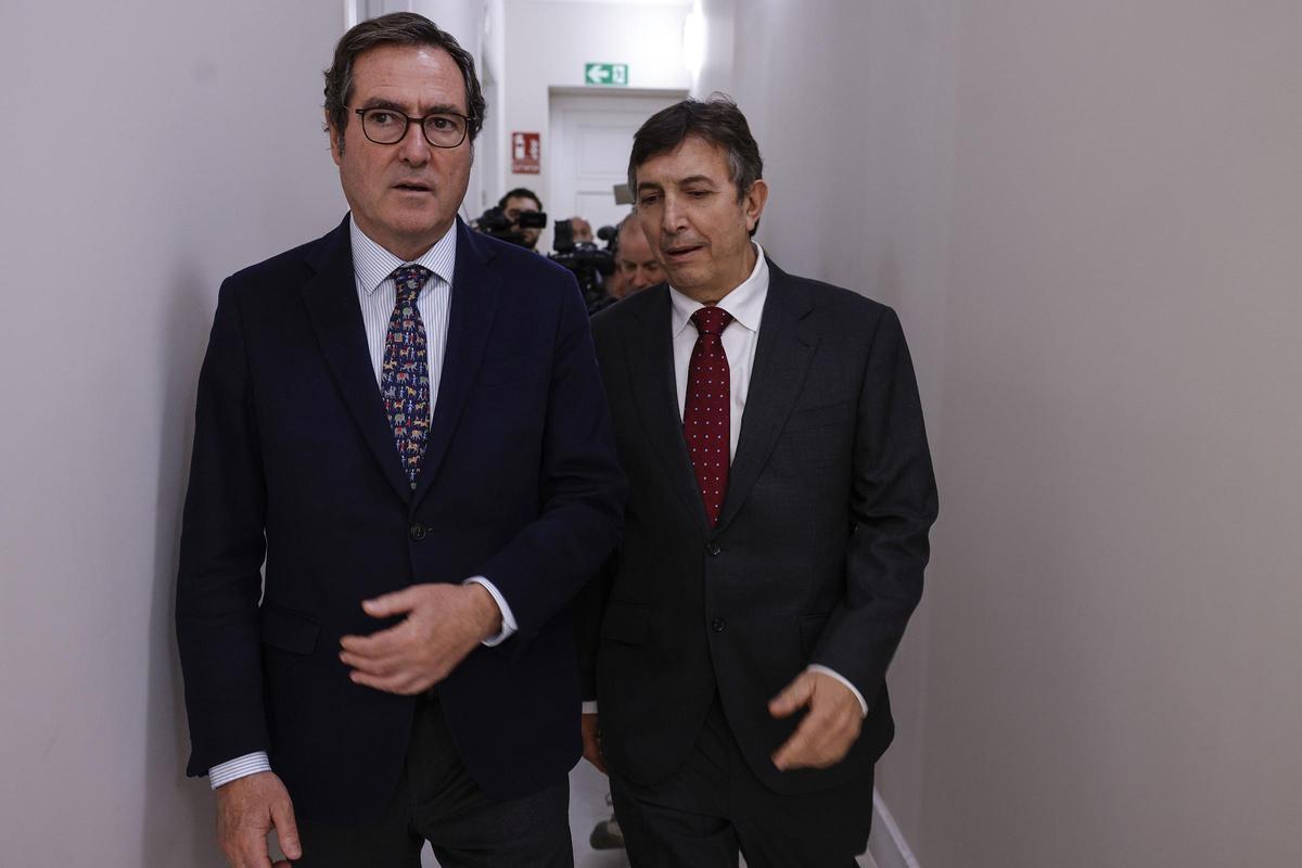 Antonio Garamendi y Vicente Lafuente, este mes en València