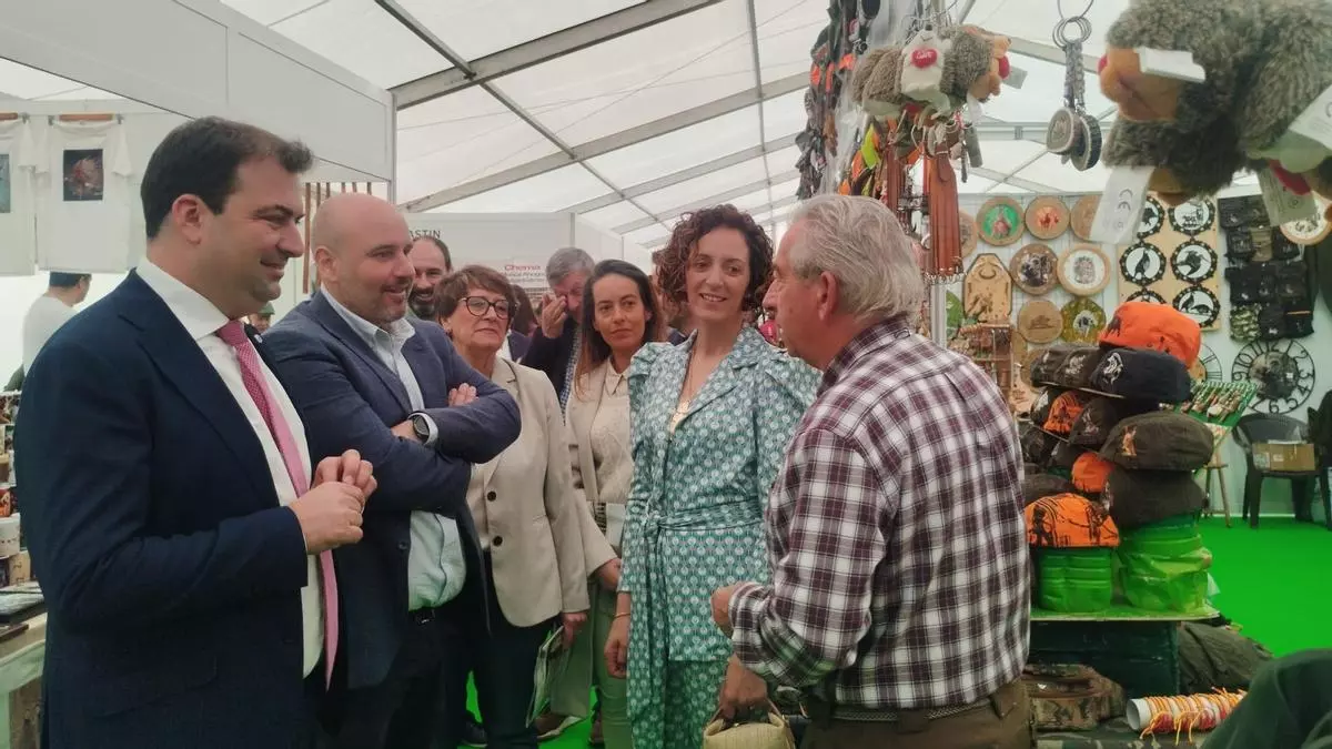La Feria del Salmón de Cornellana espera una afluencia de 7.000 visitantes: "Es el evento de mayor proyección del concejo"