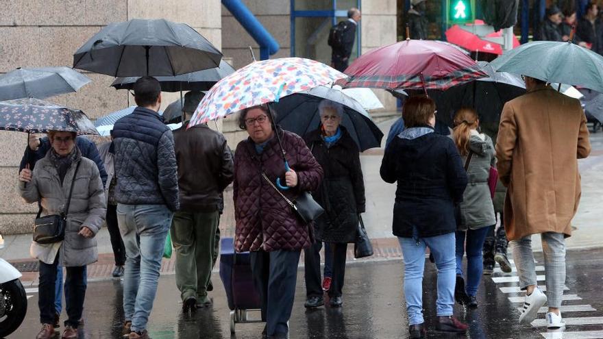 El tiempo en Galicia | La lluvia no da tregua en Vigo