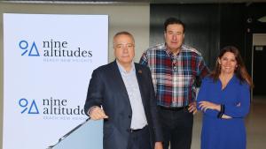 El delegat especial de lEstat al CZFB, Pere Navarro, José Vicente Garrido, CEO dIntegral Innovation Experts, i la directora general del CZFB, Blanca Sorigué