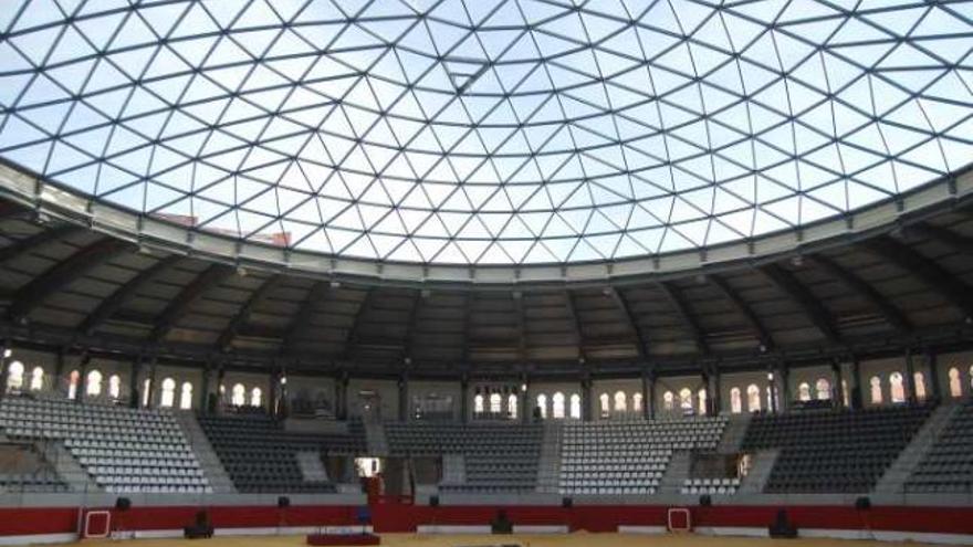 Imagen del interior de la plaza de toros de Villena.