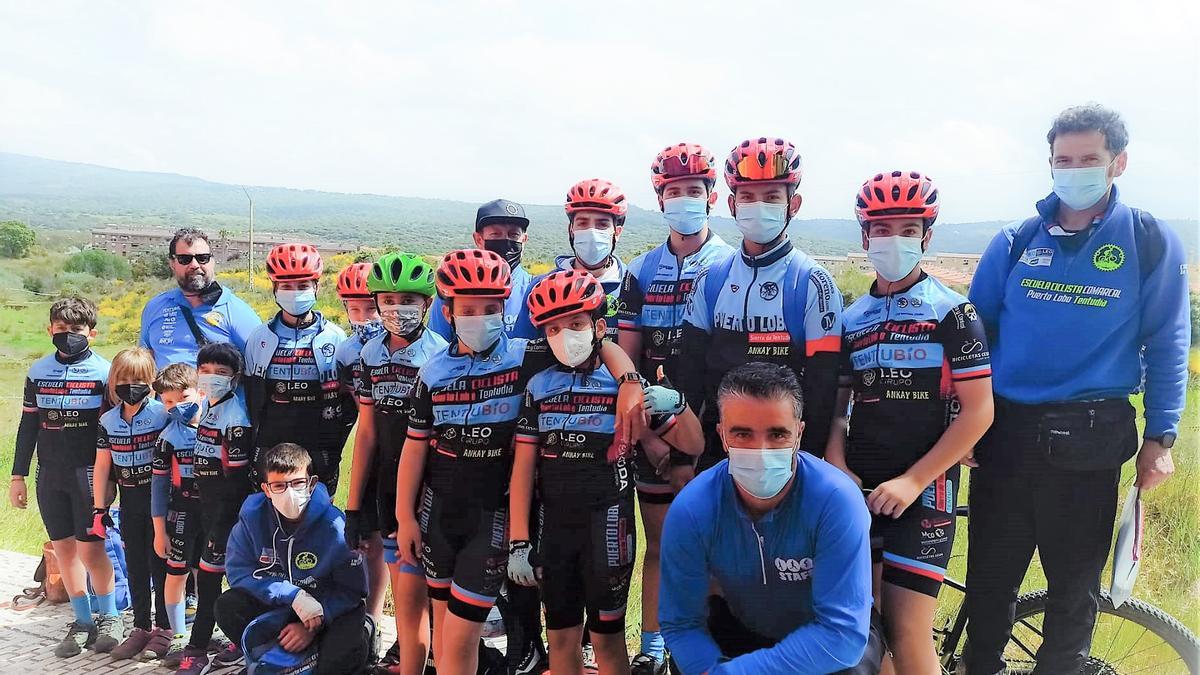 Integrantes de la Escuela de Ciclismo de Tentudía en Plasencia