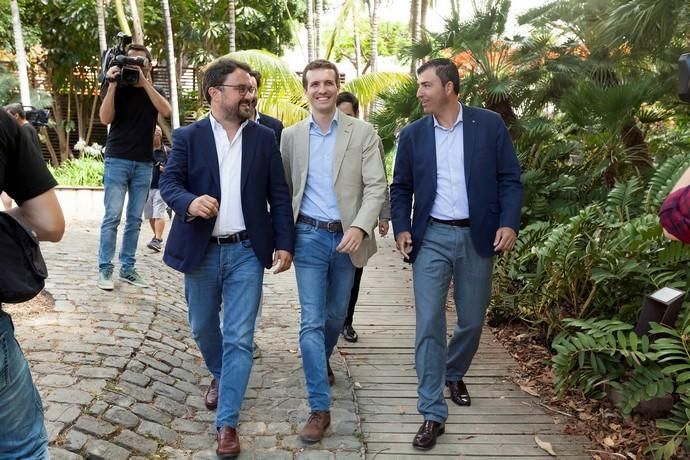 Pablo Casado en un encuentro con simpatizantes ...