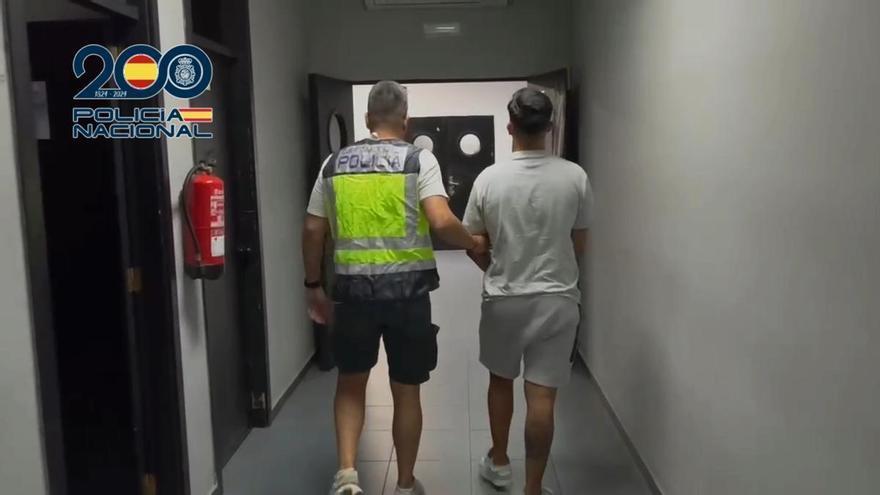 Detenido un hombre por el atraco a la joyería del centro comercial El Mirador, en Gran Canaria