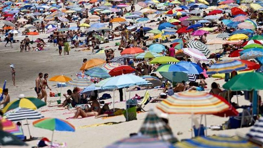 El calor da la bienvenida al verano en Galicia