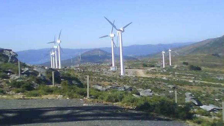 Un parque eólico en Barbanza. / manuel m.