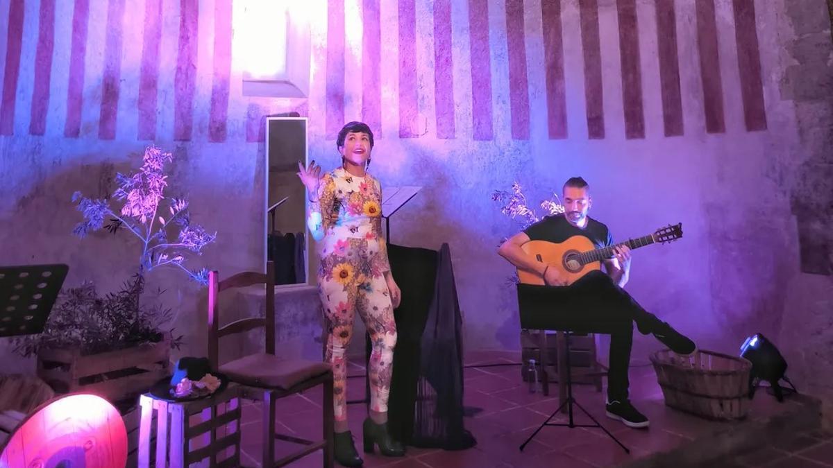 Lorena Margalló y Rubén Jiménez presentarán su espectáculo 'Entre Luz y Chavela'