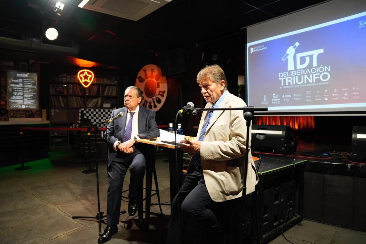 El presidente de la Fundación Premios Rei Jaume I (FPRJI), el naviero Vicente Boluda, y el presidente ejecutivo, Javier Quesada, en la presentación de la 37.ª edición de los galardones.
