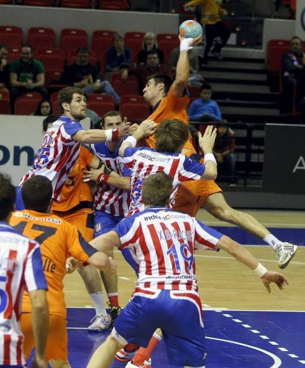 Fotogalería del encuentro del BM Aragón ante el Atlético