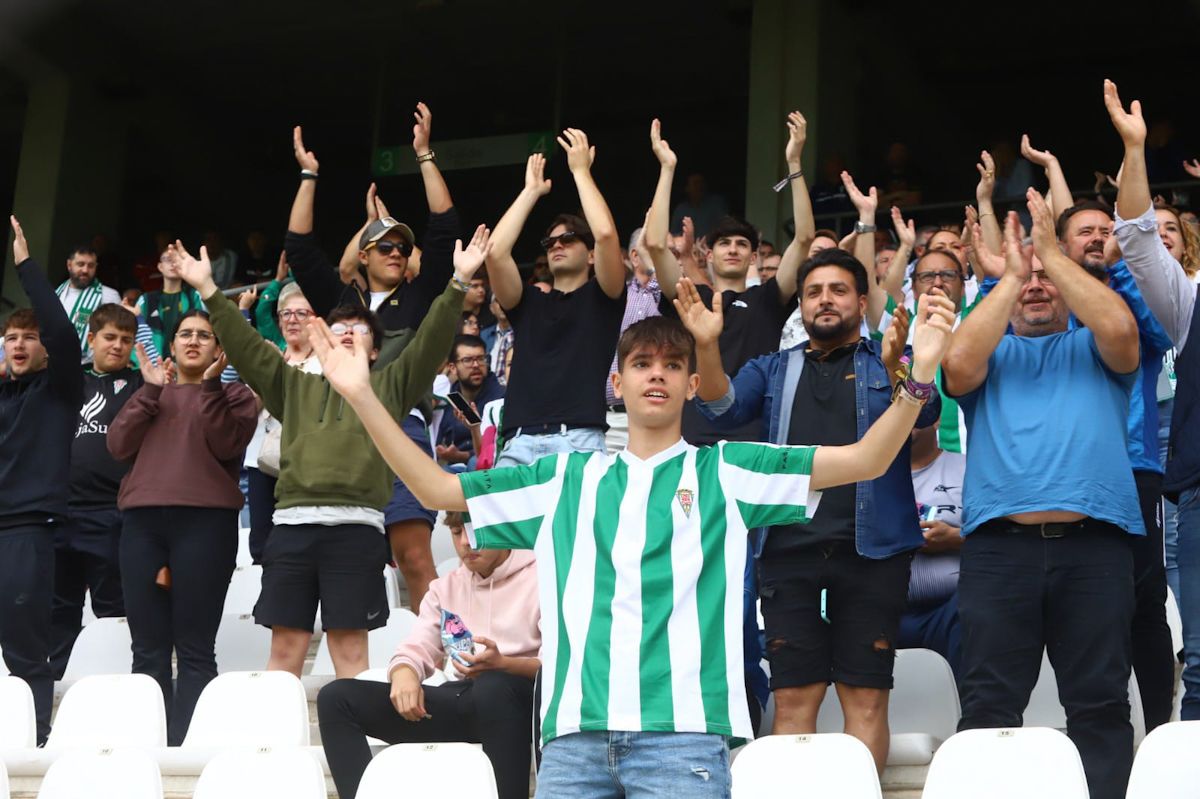 El Córdoba CF B en la final contra el Puente Genil, en imágenes